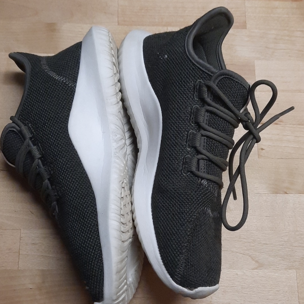 Adidas - Picture 3 of 5